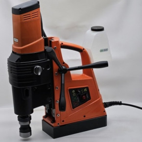 Magnetic drill 750