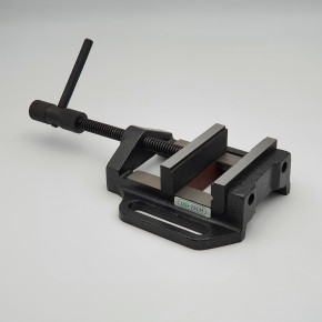 Vise for drilling machine