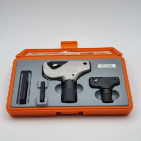 Kit of 2 external thread restorers with 55° and 60° blade sets