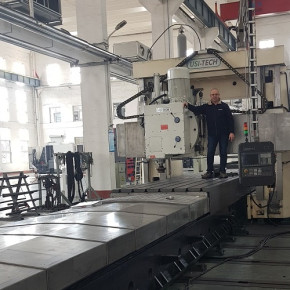 Railway machining machine